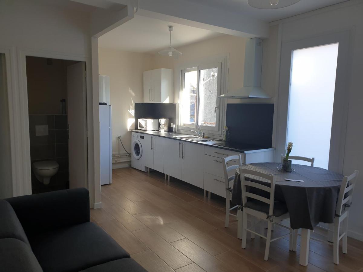 Appartement T4 Lumineux Avec Balcon - 3Eme Etage Sans Ascenseur Тарб Экстерьер фото
