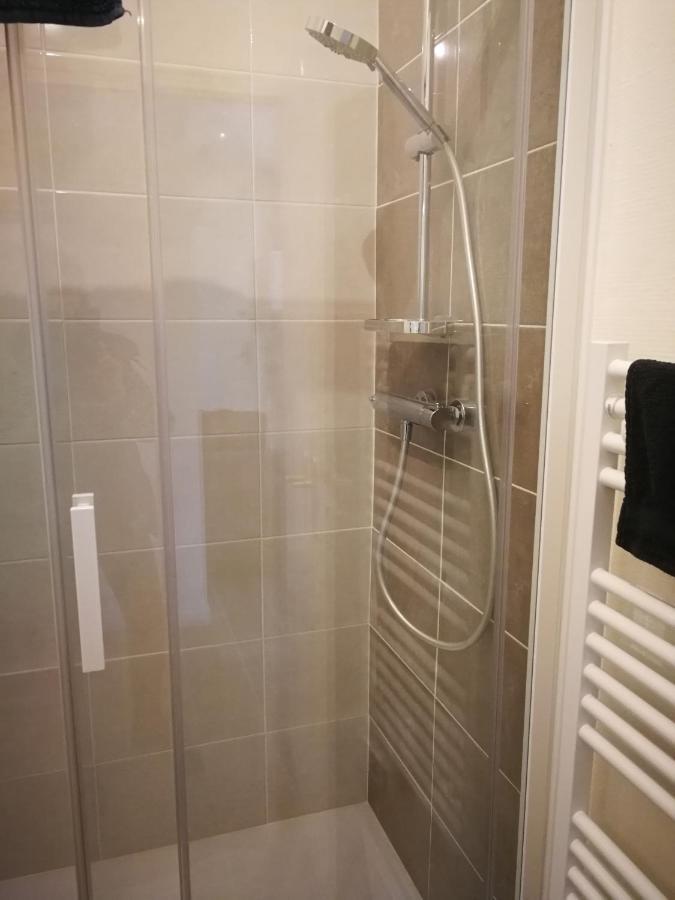 Appartement T4 Lumineux Avec Balcon - 3Eme Etage Sans Ascenseur Тарб Экстерьер фото